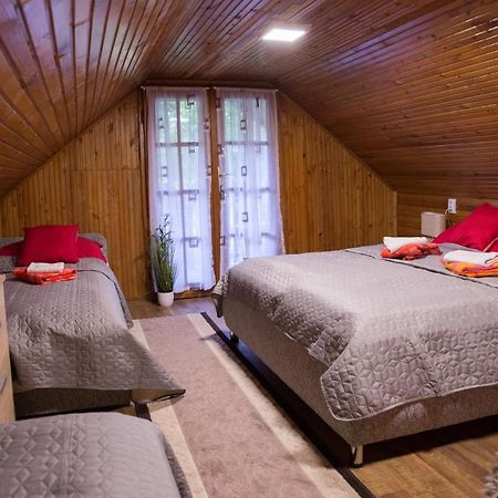 Ferienwohnung Fuege-Fa-Haz Vasarosnameny - Gergelyiugornya Exterior foto