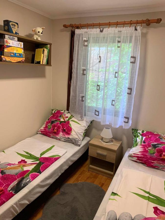 Ferienwohnung Fuege-Fa-Haz Vasarosnameny - Gergelyiugornya Exterior foto
