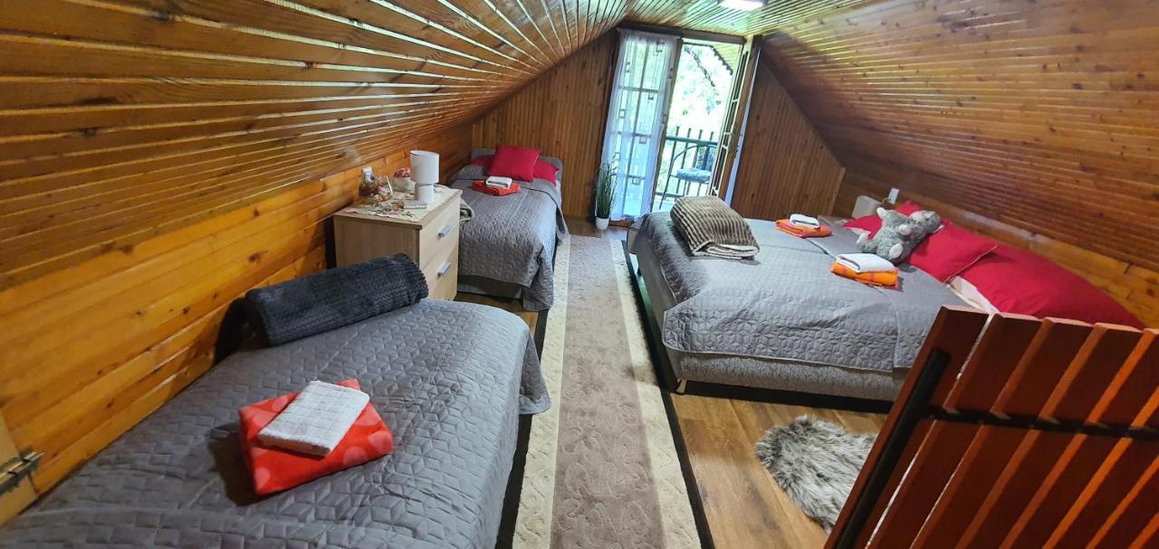 Ferienwohnung Fuege-Fa-Haz Vasarosnameny - Gergelyiugornya Exterior foto