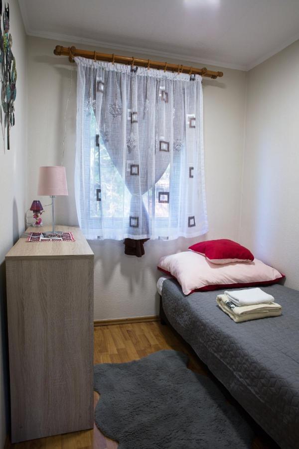 Ferienwohnung Fuege-Fa-Haz Vasarosnameny - Gergelyiugornya Exterior foto
